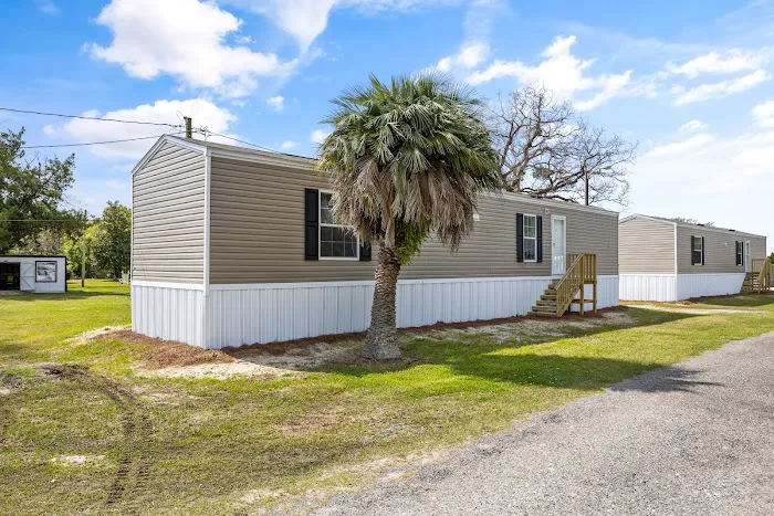 Amelia Island Mobile Home Park Picture 2
