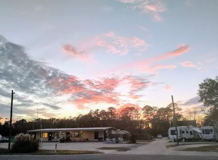 Horne Lake RV Resort