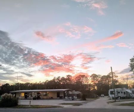 Horne Lake RV Resort