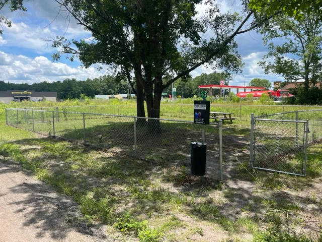Huck's RV Park & Pub Picture 7