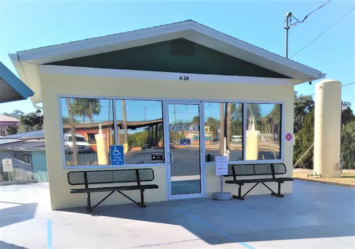 Candlelight Mobile Home Park Picture 10