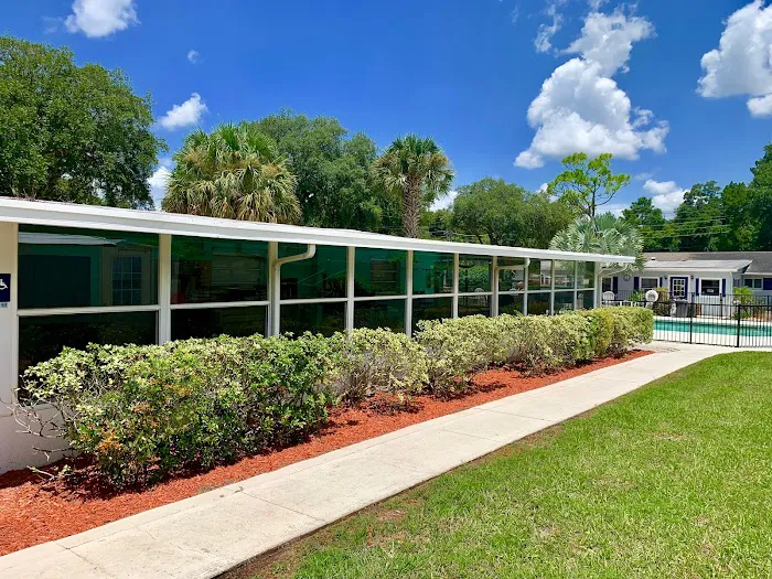 Land O' Lakes Mobile Home Community Picture 2