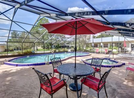 Lake Helen Villa
