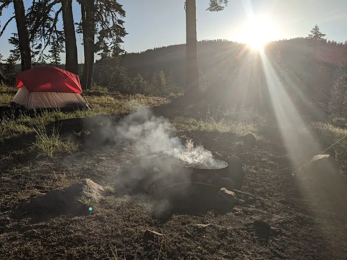 Silvertip Campground Picture 8