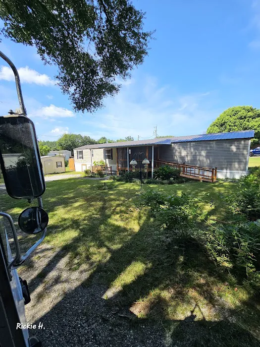 Eastern Shore Mobile Home Village Picture 10