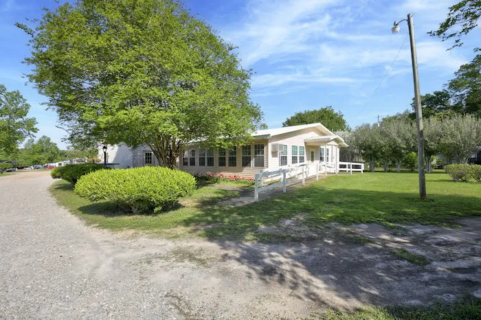 Camellia RV Park Picture 2