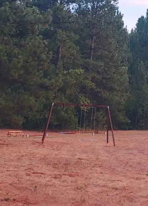 Lazy G Ranch Creekside Camping Retreat Picture 2