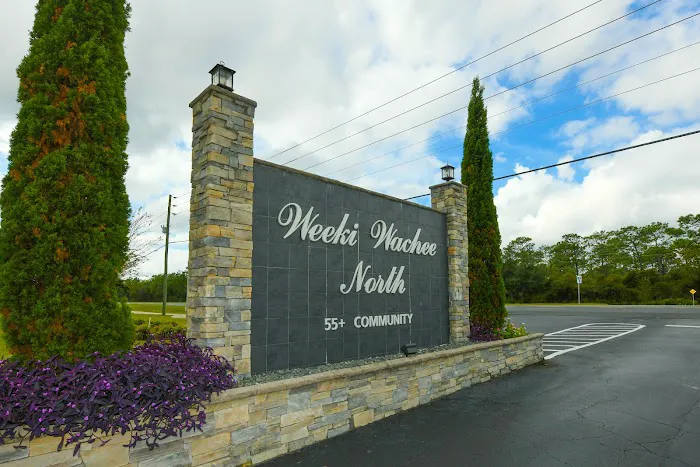 Weeki Wachee North Community Picture 1