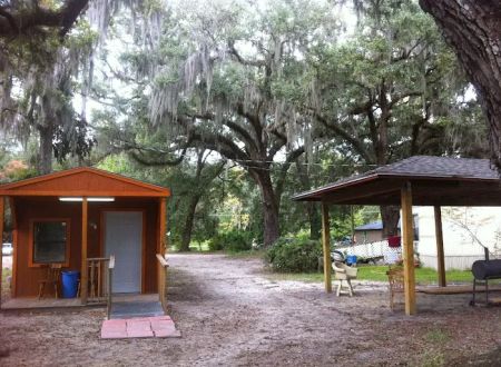 River Oaks Mobile Home Park