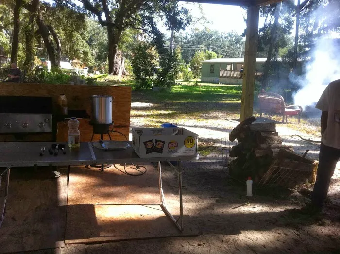 River Oaks Mobile Home Park Picture 9