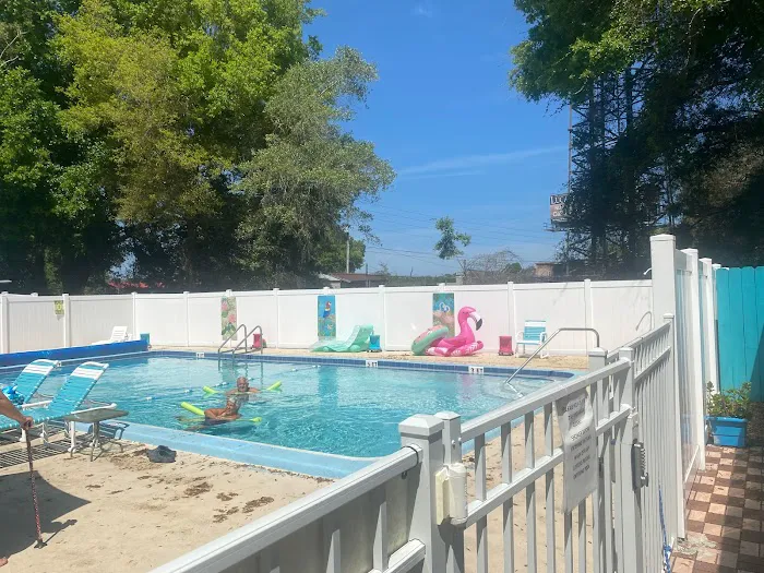 Big Oaks RV Resort Picture 7