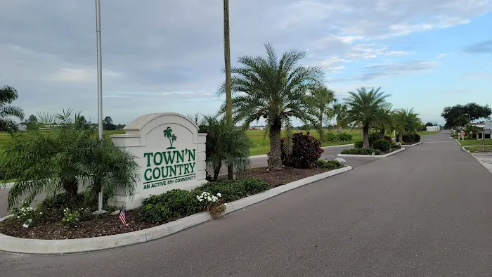 Town 'n Country Mobile Home Park Picture 1