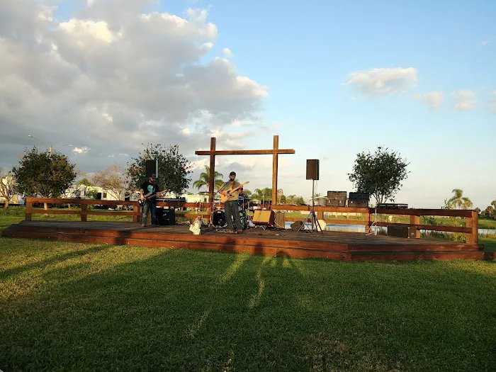 Starlite RV Park Picture 8