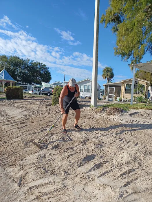 Eagle Harbor Mobile Home & RV Park Picture 5