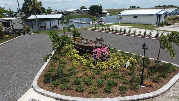 Taylor Creek RV Resort Picture 8