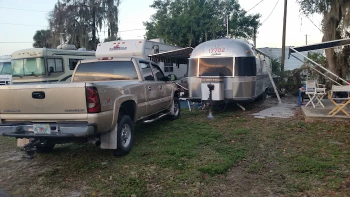 Lakeside RV Park Picture 7