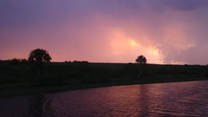 Lakeside Village RV Resort Picture 3