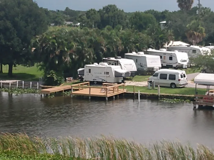 Lakeside Village RV Resort Picture 7