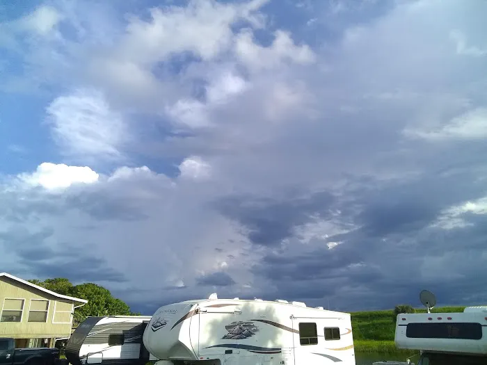 Knots Landing Adult Waterfront RV Community Picture 2