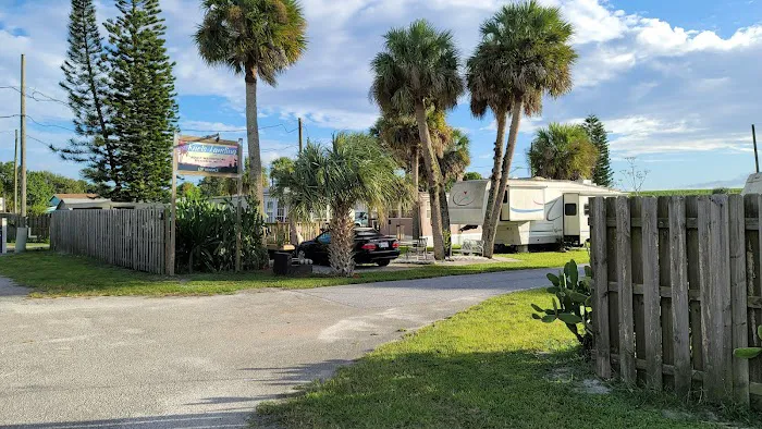 Knots Landing Adult Waterfront RV Community Picture 3