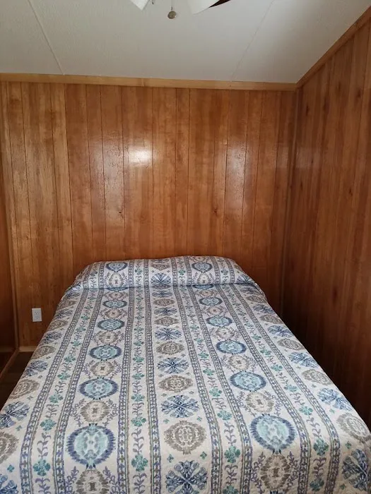 Barlow's RV and Fish Camp Picture 4