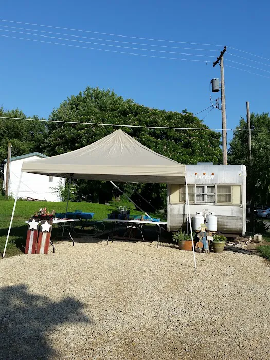 Shandy's Lakeside RV Park Picture 9