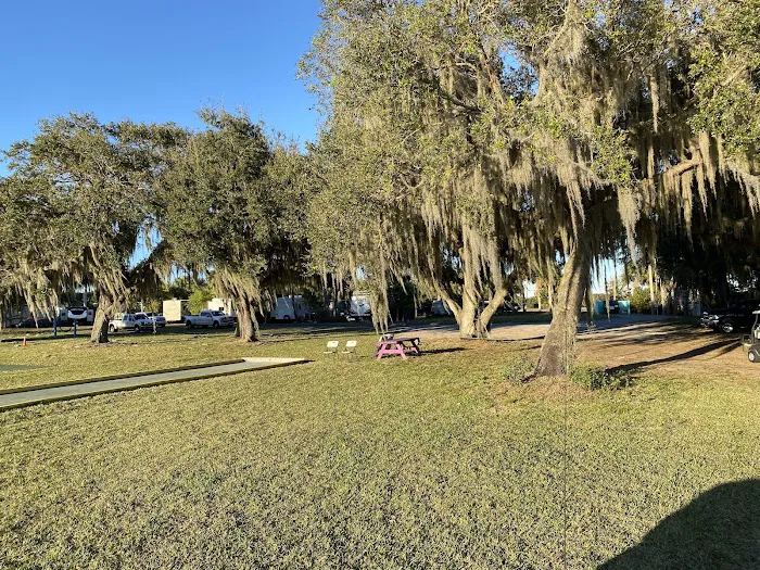 Water's Edge Motor Coach & RV Resort Picture 10