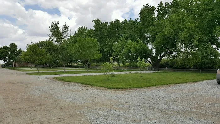 Lakeshore RV Park Picture 5