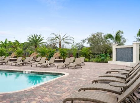 Golden Palms Luxury Motorcoach Resort