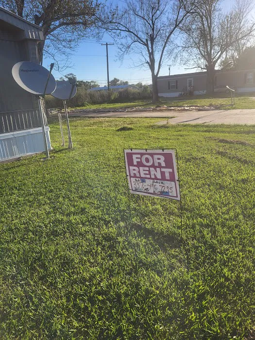 Oakhurst Mobile Estates Picture 1