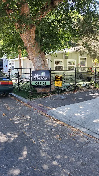 Arbor Mobile Home Park Picture 2