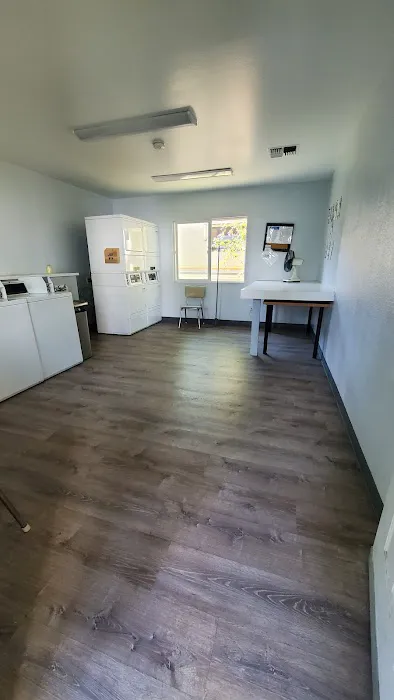 Arbor Mobile Home Park Picture 3