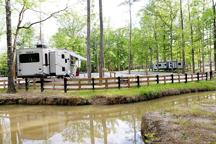 Flagon Creek RV Park Picture 5