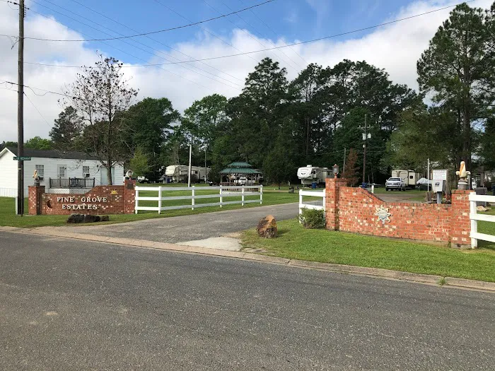 Pine Grove Estates & RV Park Picture 6