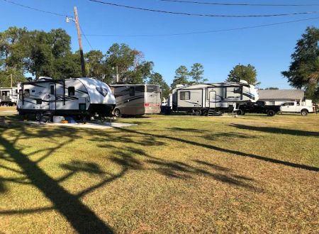Pine Grove Estates & RV Park