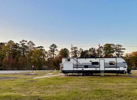 Dot's Mobile Ranch