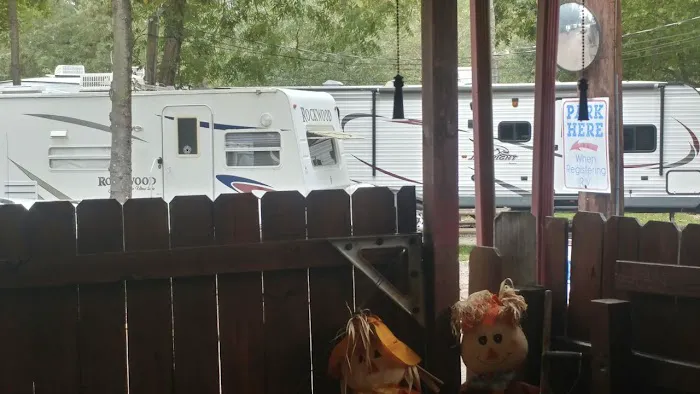 East Lucas RV Park Picture 10