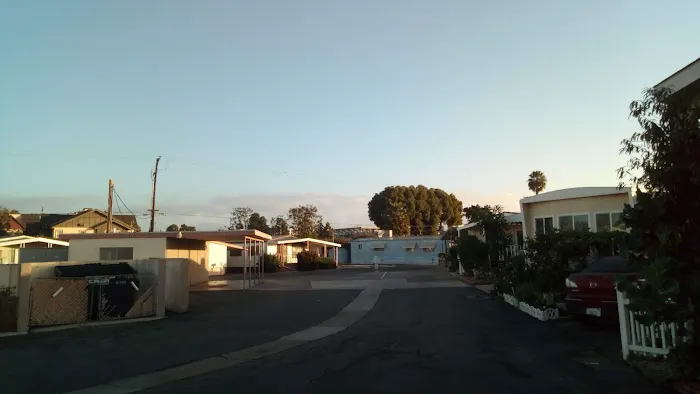 Green Lantern Village & Mobile Picture 3