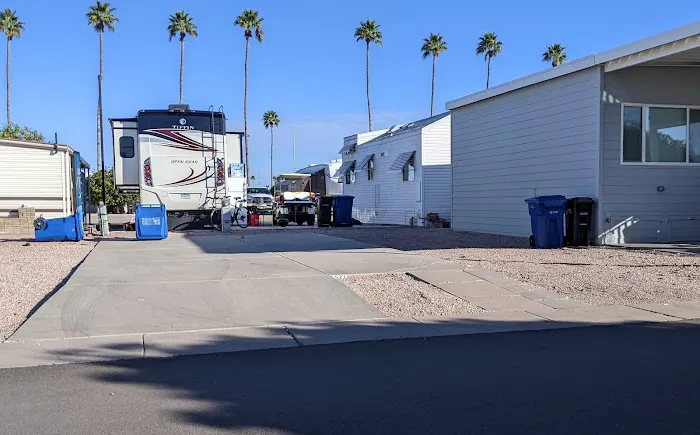 Val Vista Villages RV Park & Resort Picture 4