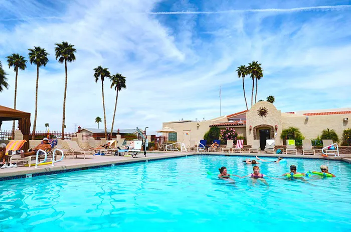 Val Vista Villages RV Park & Resort Picture 6