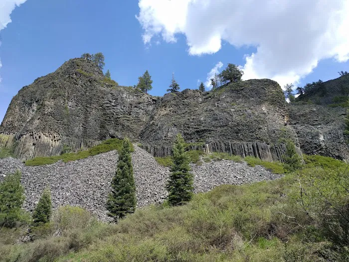 Pigeon Flat Campground Picture 10