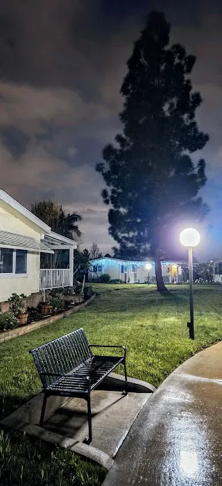 Lake Park Brea Manufactured Homes Picture 3