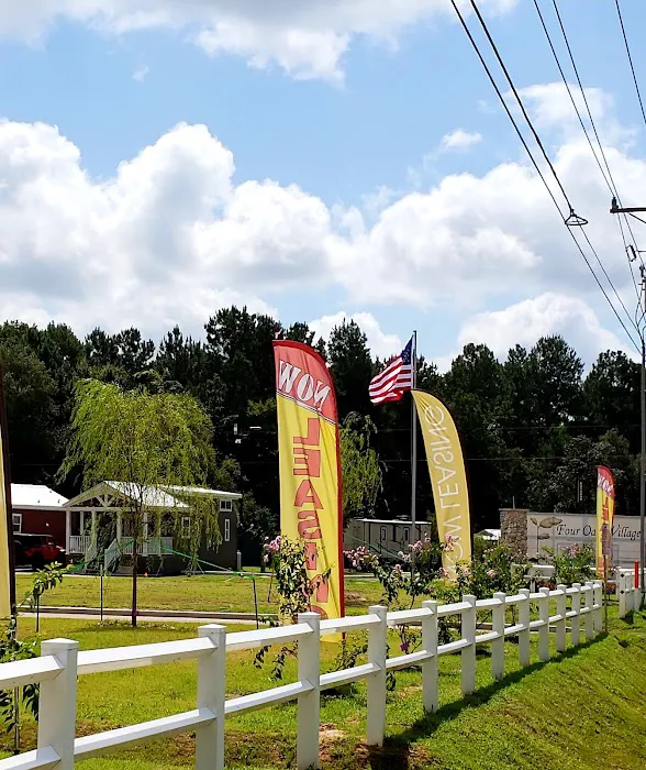 Four Oaks Village RV Park Picture 6