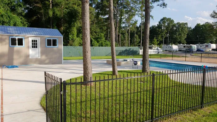 Four Oaks Village RV Park Picture 7