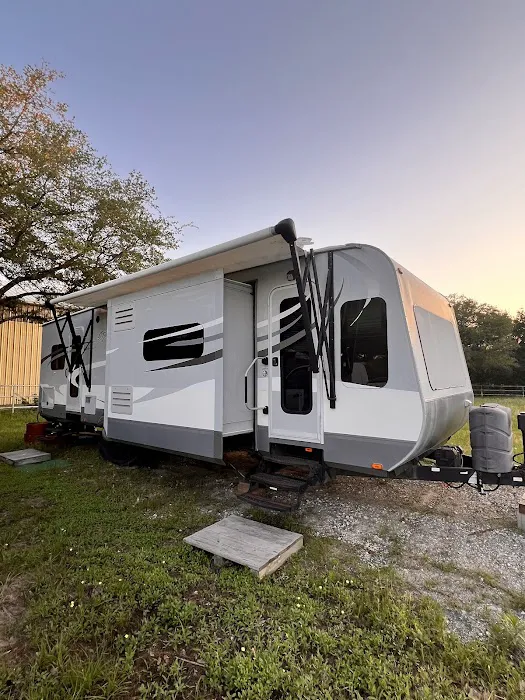 Grace More RV Park Tomball Picture 8
