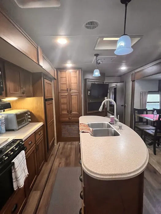 Grace More RV Park Tomball Picture 10