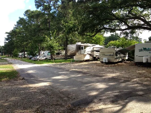 Tomball RV Park Picture 4
