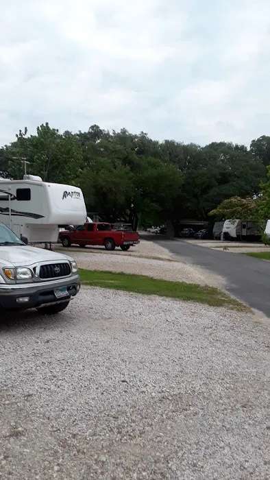 Tomball RV Park Picture 8