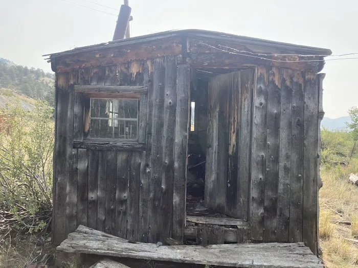 The E.D. Log House Campground Picture 4