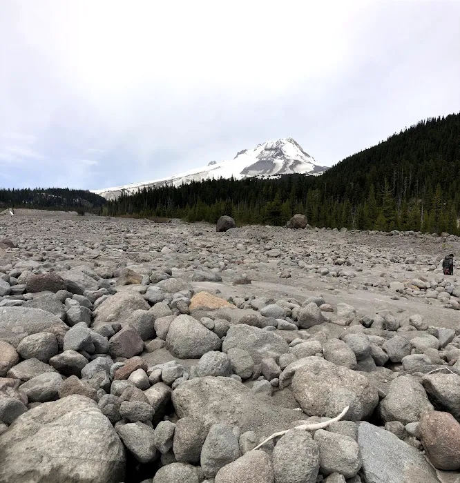 Kinnikinnick (Laurance Lake) Campground Picture 6